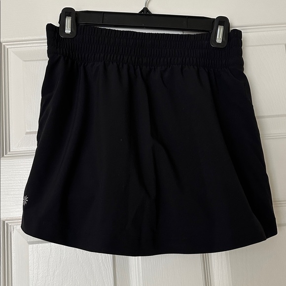 Athleta High Rise Weekender skort - Picture 4 of 5